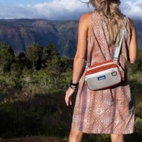 NWT Kavu Delray Beach Cool Aqua crossbody bag - Picture 12 of 13